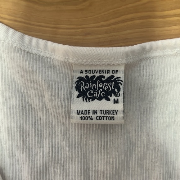 Size Medium rainforest café tank top souvenir - Picture 3 of 4